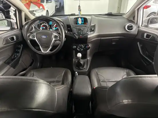 FORD-FIESTA-2013