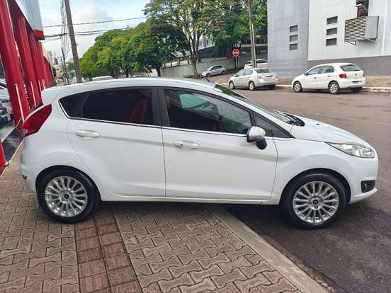 FORD-FIESTA-1.0 ECOBOOST TITANIUM PLUS HATCH 12V GASOLINA 4P POWERSHIFT FORD-FIESTA-2015