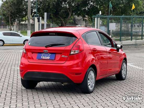 FORD-FIESTA-2015