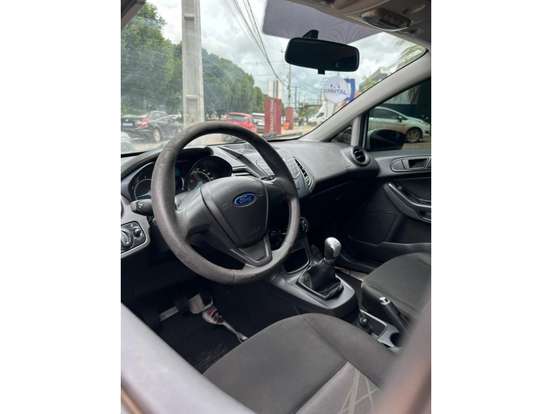 FORD-FIESTA-2015
