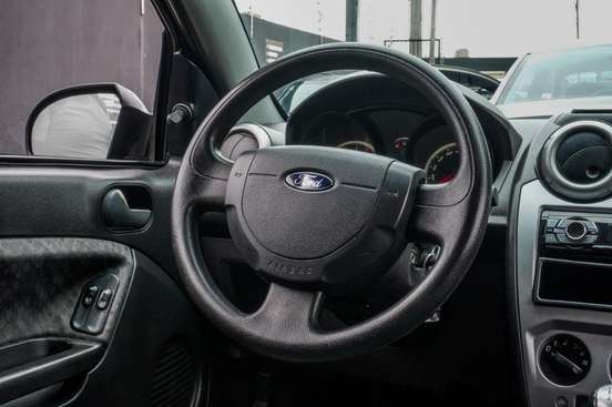 FORD-FIESTA-2011