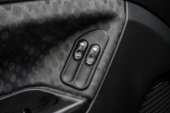 FORD-FIESTA-2011