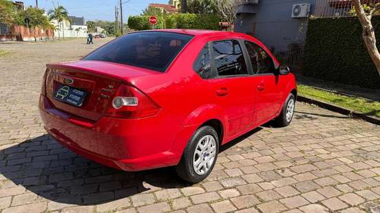 FORD-FIESTA-2008