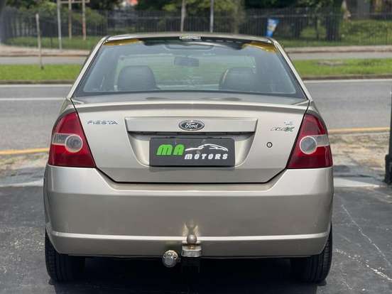 FORD-FIESTA-2008
