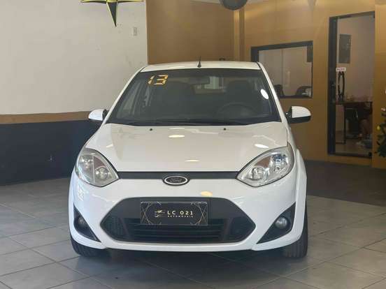 FORD-FIESTA-2013