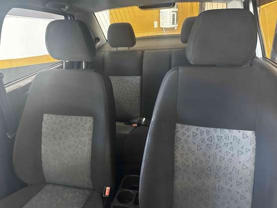 FORD-FIESTA-2013