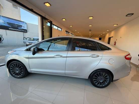 FORD-FIESTA-2014
