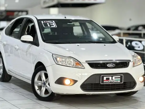 FORD-FOCUS-1.6 GL 16V FLEX 4P MANUAL FORD-FOCUS-2012