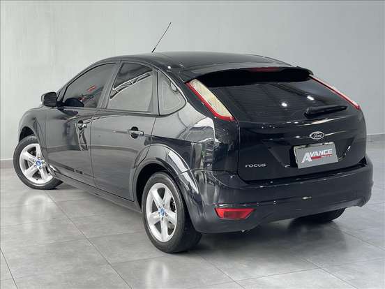 FORD-FOCUS-2013