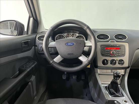 FORD-FOCUS-1.6 GL 16V FLEX 4P MANUAL FORD-FOCUS-2013