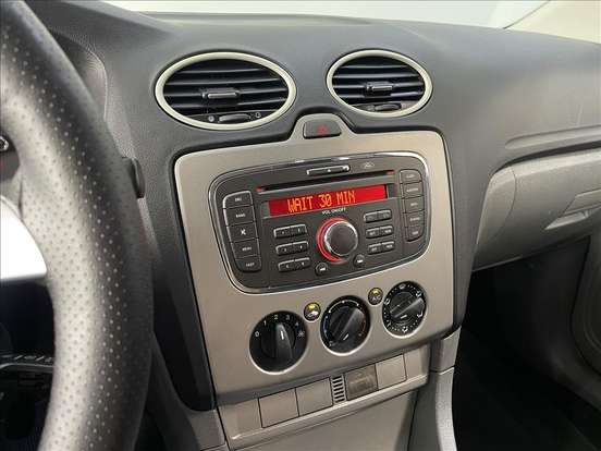 FORD-FOCUS-2013