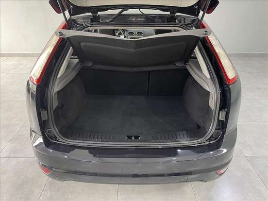 FORD-FOCUS-2013