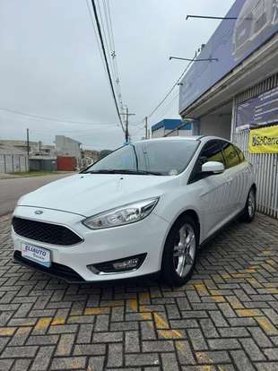 FORD-FOCUS-2017