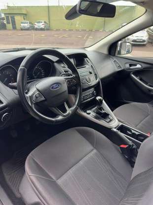 FORD-FOCUS-2017