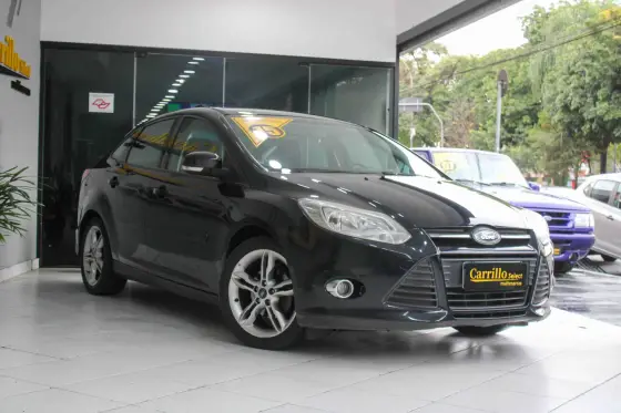 FORD FOCUS 2.0 SE PLUS SEDAN 16V FLEX 4P AUTOMÁTICO