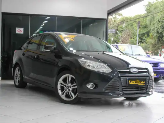 FORD-FOCUS-2.0 SE PLUS SEDAN 16V FLEX 4P AUTOMÁTICO FORD-FOCUS-2014