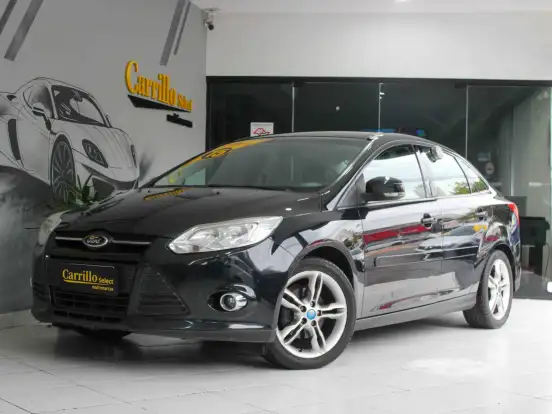 FORD-FOCUS-2.0 SE PLUS SEDAN 16V FLEX 4P AUTOMÁTICO FORD-FOCUS-2014