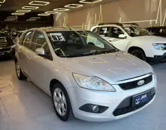 FORD FOCUS 2.0 TITANIUM HATCH 16V FLEX 4P AUTOMÁTICO FORD FOCUS 2.0 TITANIUM HATCH 16V FLEX 4P AUTOMÁTICO