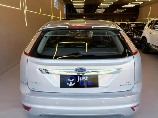 FORD-FOCUS-2.0 TITANIUM HATCH 16V FLEX 4P AUTOMÁTICO FORD-FOCUS-2013