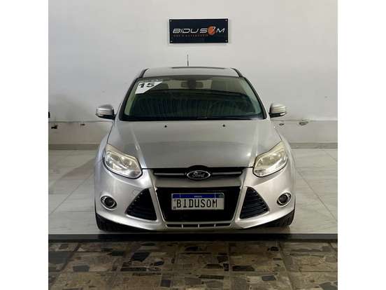 FORD-FOCUS-2014