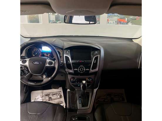 FORD-FOCUS-2014
