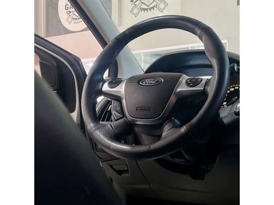 FORD-FOCUS-2014