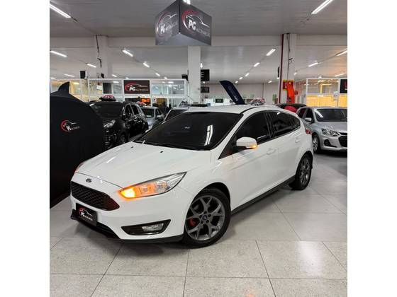 FORD FOCUS 2.0 SE PLUS SEDAN 16V FLEX 4P POWERSHIFT