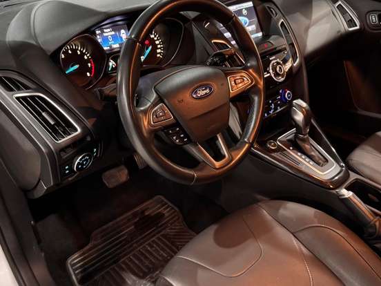 FORD-FOCUS-2016