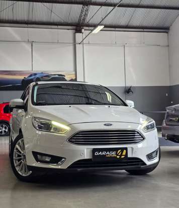 FORD-FOCUS-2016