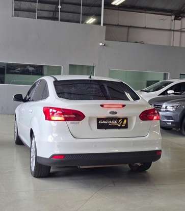 FORD-FOCUS-2016