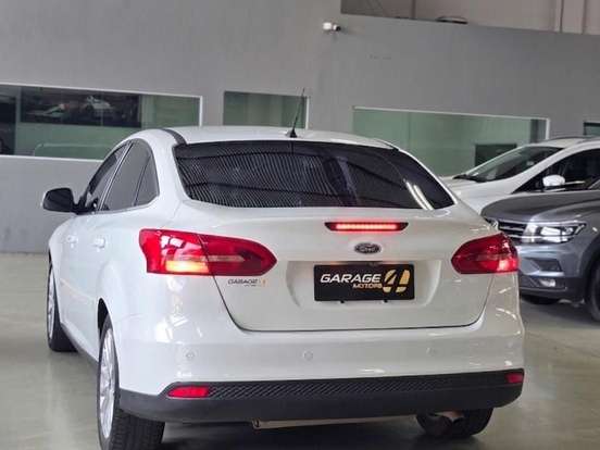 FORD-FOCUS-2.0 TITANIUM PLUS 16V FLEX 4P POWERSHIFT FORD-FOCUS-2016