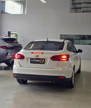 FORD-FOCUS-2016