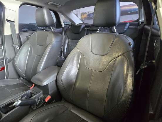 FORD-FOCUS-2.0 TITANIUM PLUS 16V FLEX 4P POWERSHIFT FORD-FOCUS-2016