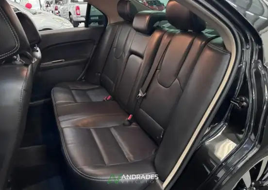 FORD-FUSION-2012