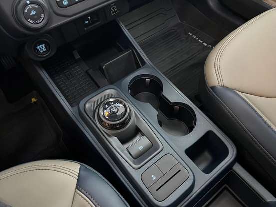FORD-MAVERICK-2.5 HYBRID LARIAT e-CVT FORD-MAVERICK-2026
