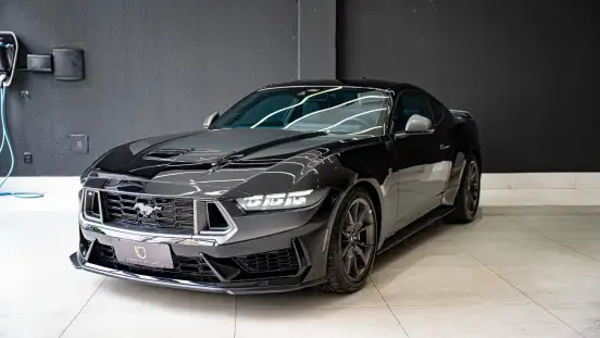 FORD-MUSTANG-2025