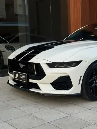 FORD-MUSTANG-2024
