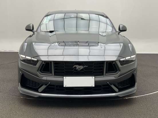 FORD-MUSTANG-2025