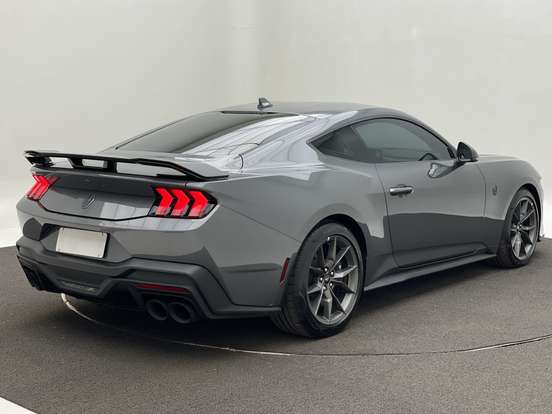 FORD-MUSTANG-2025