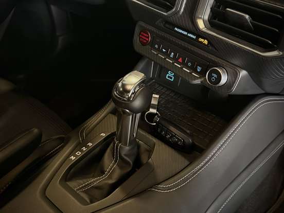 FORD-MUSTANG-5.0 V8 GASOLINA GT PERFORMANCE SELECTSHIFT FORD-MUSTANG-2024