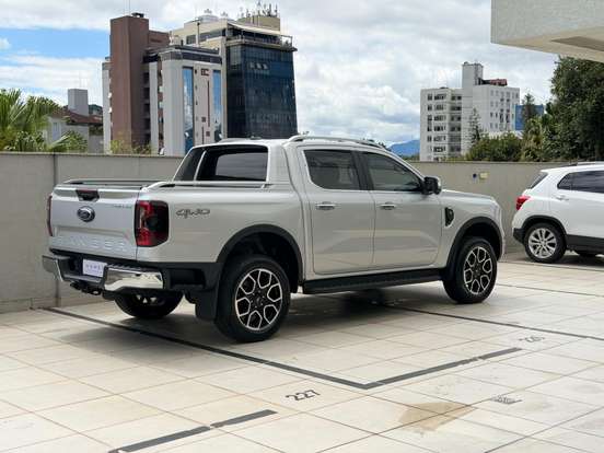 FORD-RANGER-3.0 V6 TURBO DIESEL CD LIMITED 4X4 AUTOMÁTICO FORD-RANGER-2025