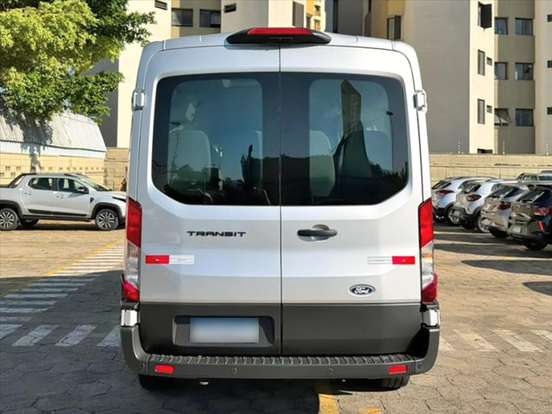FORD-TRANSIT-2025