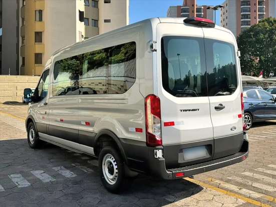 FORD-TRANSIT-2025
