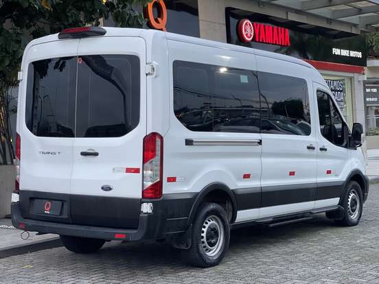 FORD-TRANSIT-2021
