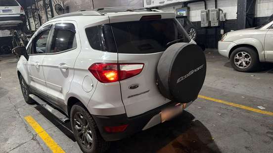 FORD-ECOSPORT-2014