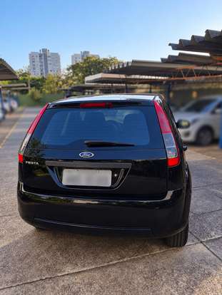 FORD-FIESTA-2012