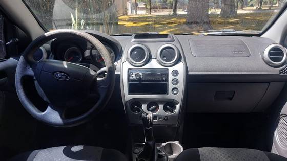 FORD FIESTA 1.6 ROCAM 8V FLEX 4P MANUAL