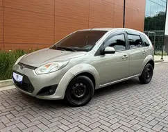 FORD FIESTA 1.6 ROCAM 8V FLEX 4P MANUAL FORD FIESTA 1.6 ROCAM 8V FLEX 4P MANUAL