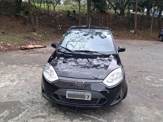 FORD-FIESTA-2010