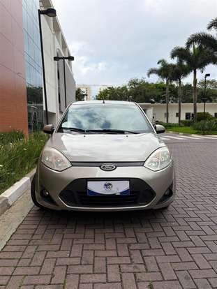 FORD-FIESTA-2012